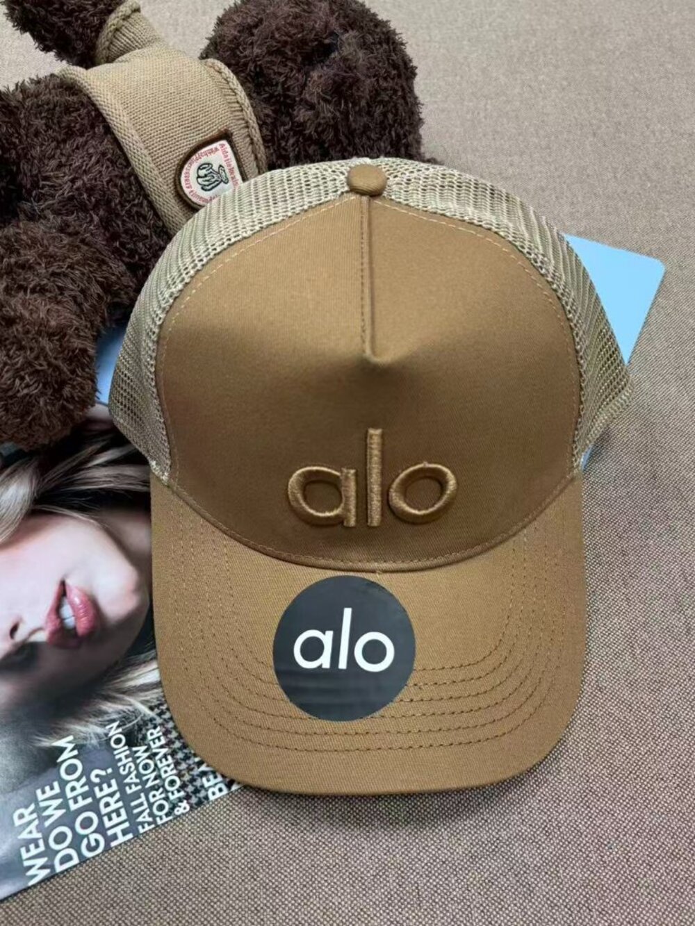 🔥Alo Sports Cap Gravel Color Effortless to wear and versatile